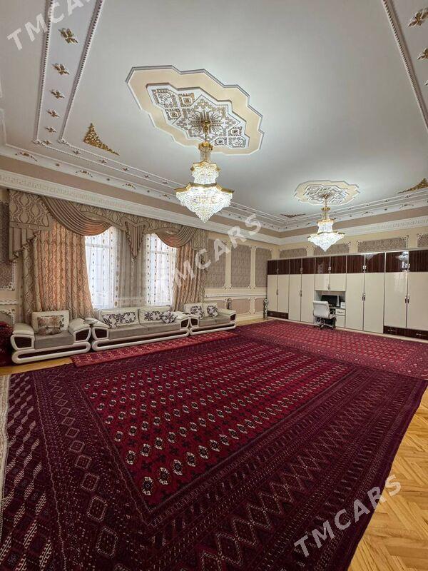 КНИГА « РУХНАМА» - Aşgabat - img 3