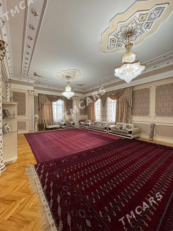КНИГА « РУХНАМА» - Aşgabat - img 4