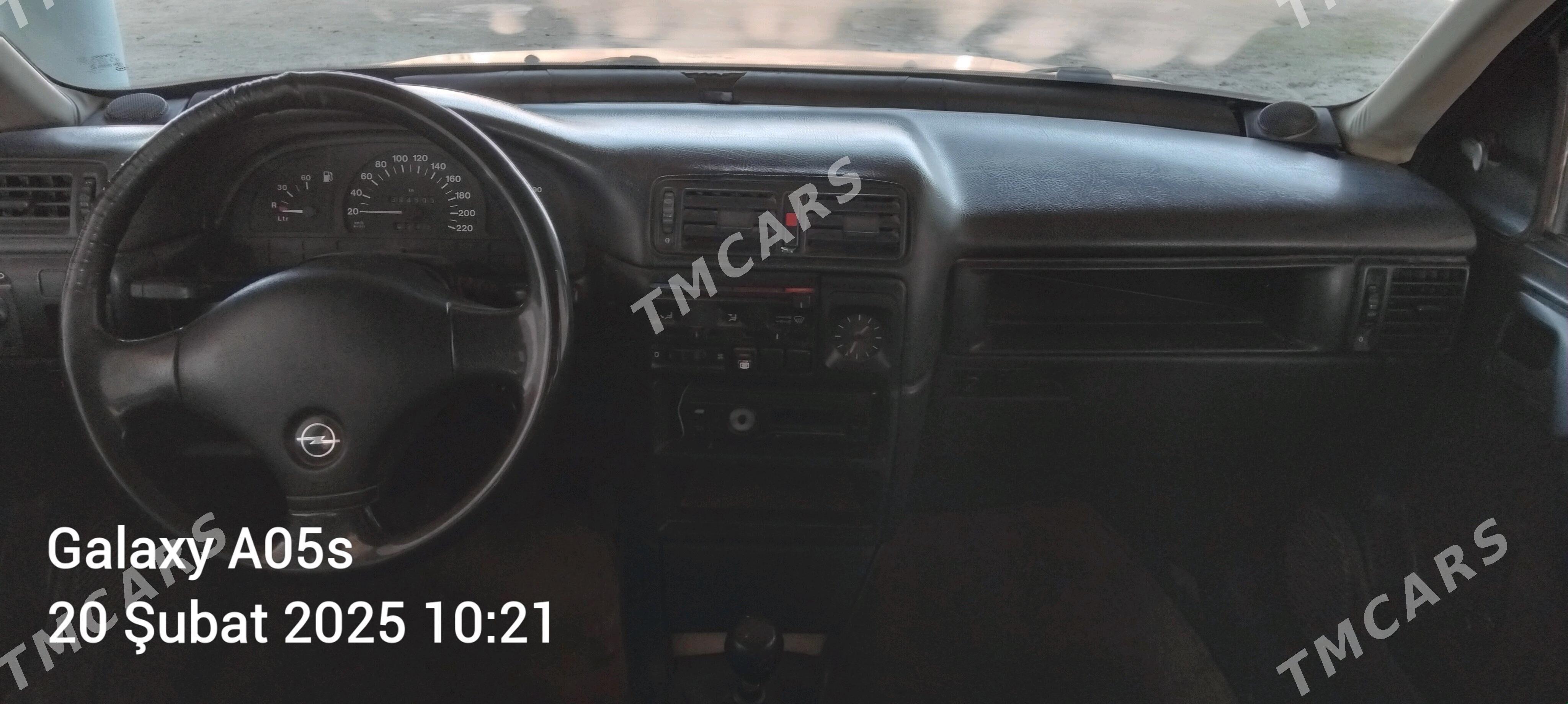 Opel Vectra 1990 - 20 000 TMT - Керки - img 2
