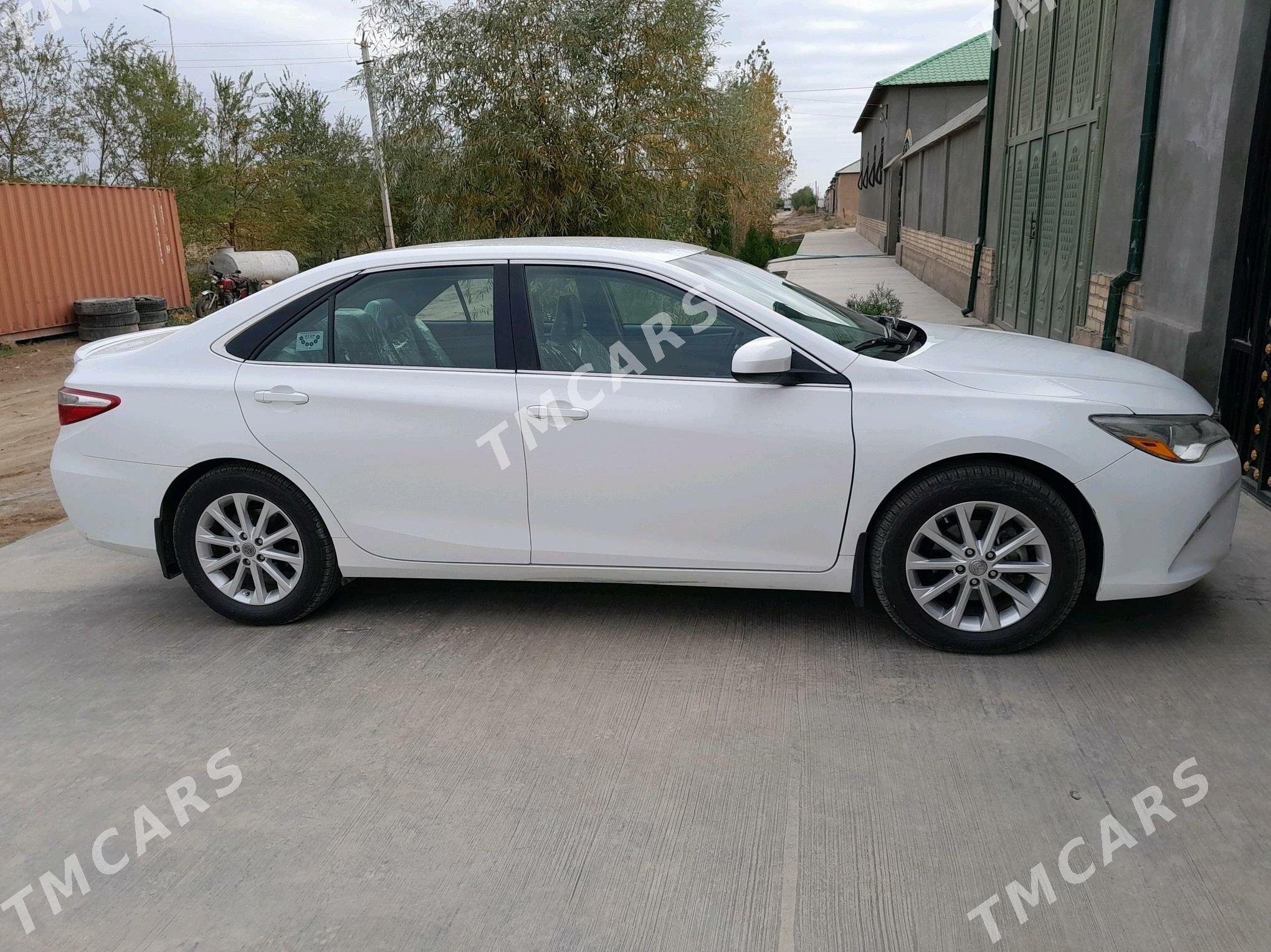 Toyota Camry 2017 - 255 000 TMT - етр. Туркменбаши - img 2