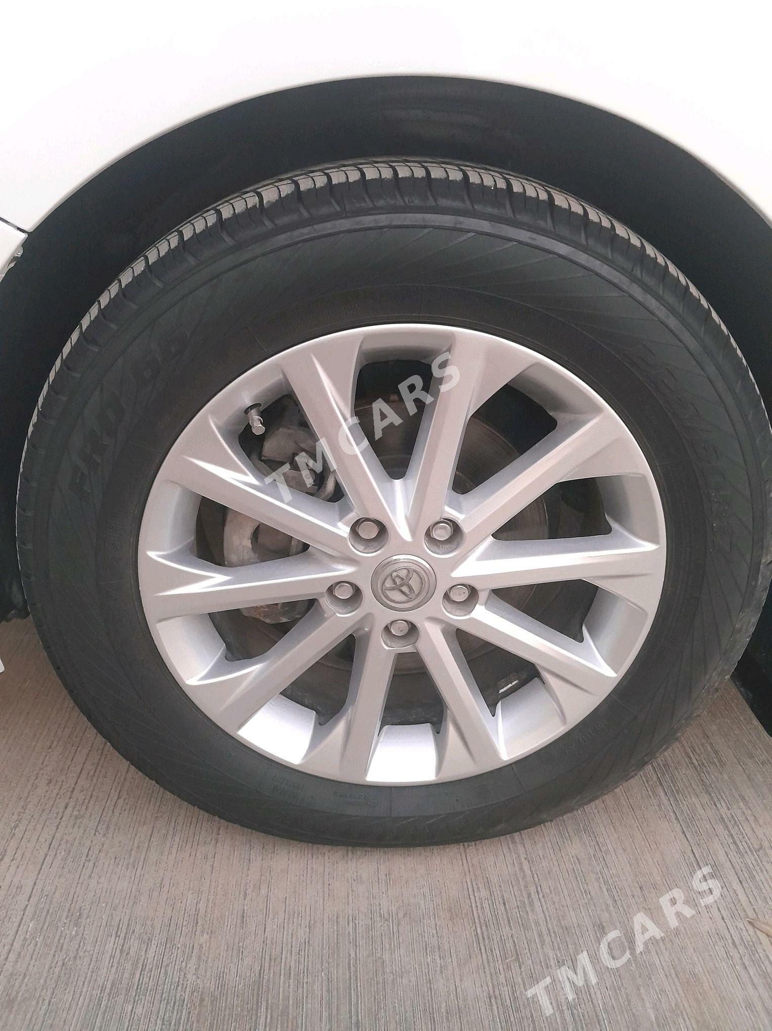 Toyota Camry 2017 - 255 000 TMT - етр. Туркменбаши - img 6