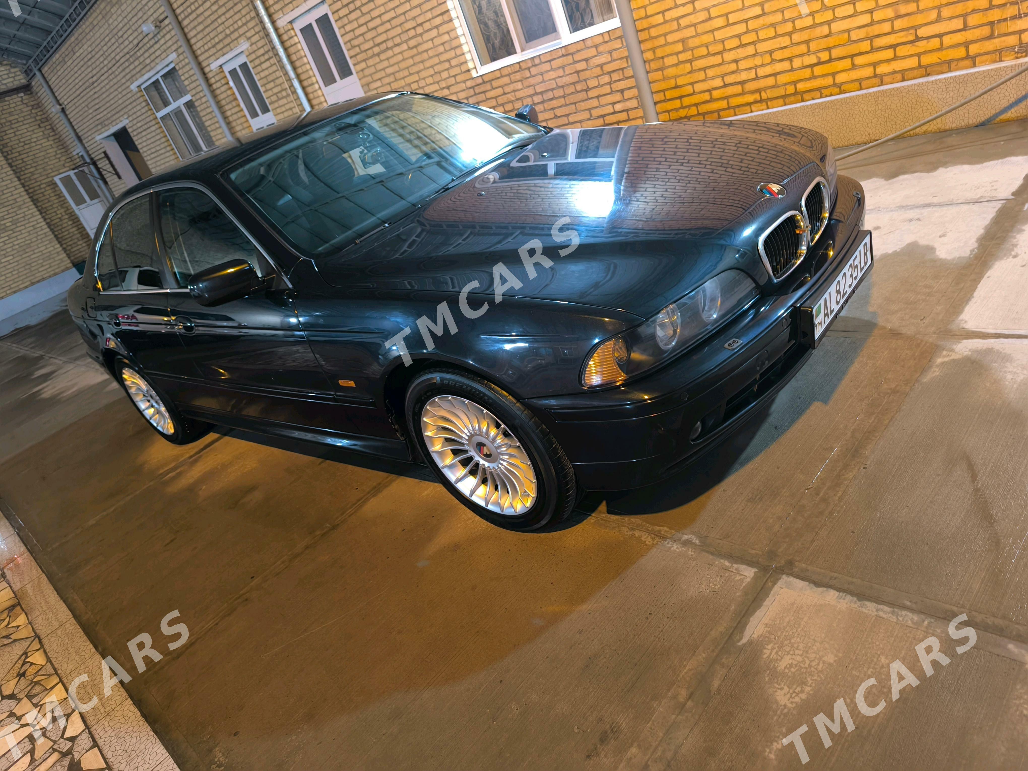 BMW E39 2003 - 150 000 TMT - Saýat - img 9