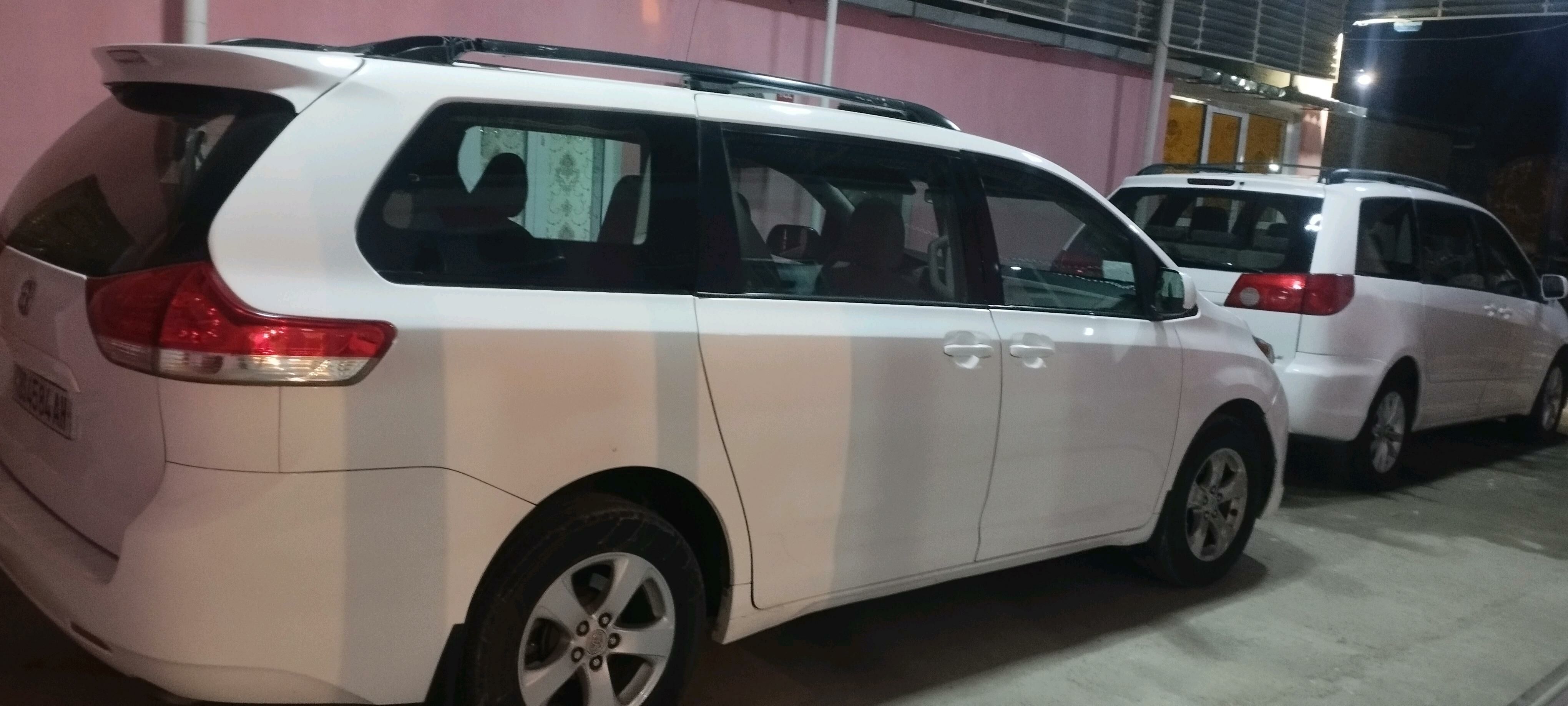 Toyota Sienna 2012 - 230 000 TMT - Bäherden - img 4