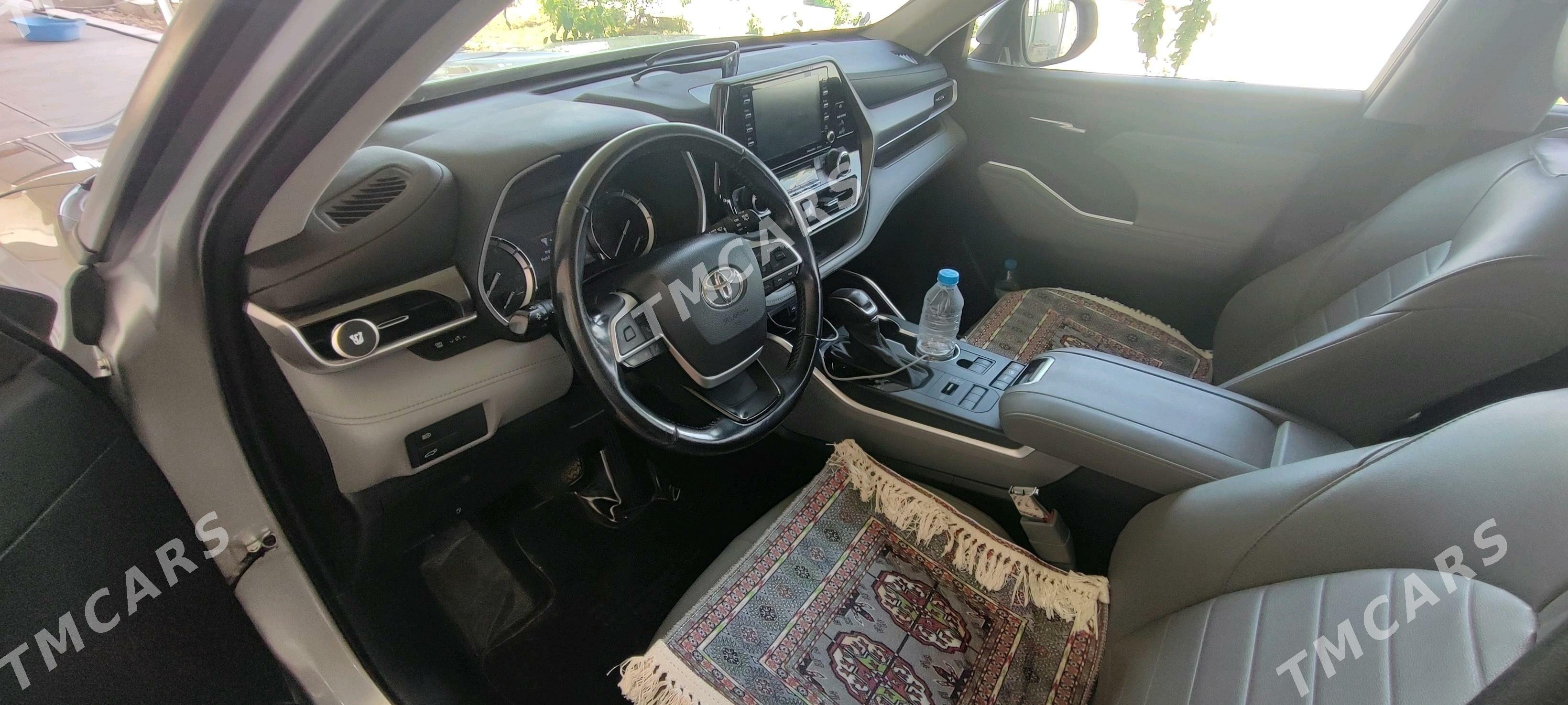 Toyota Highlander 2022 - 560 000 TMT - Анев - img 6