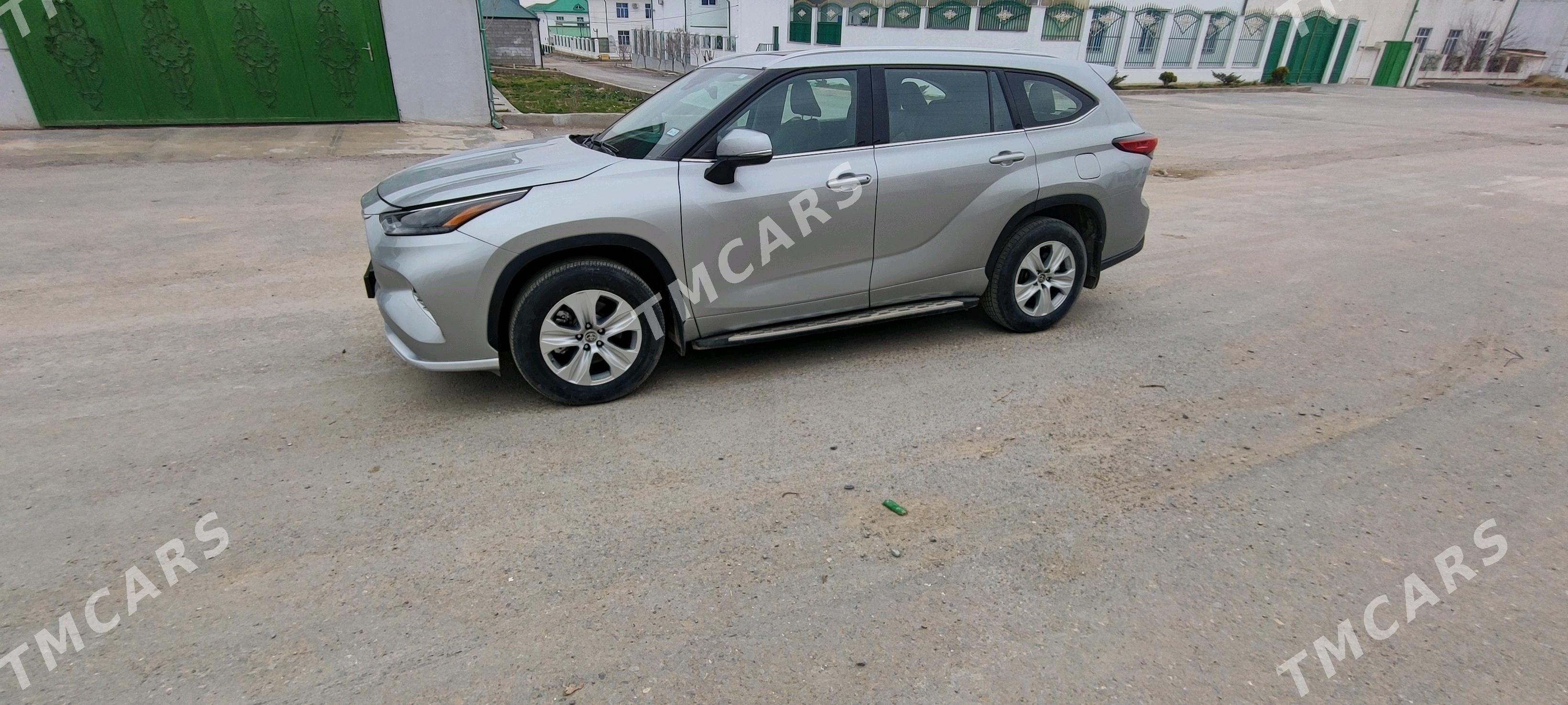 Toyota Highlander 2022 - 560 000 TMT - Анев - img 4
