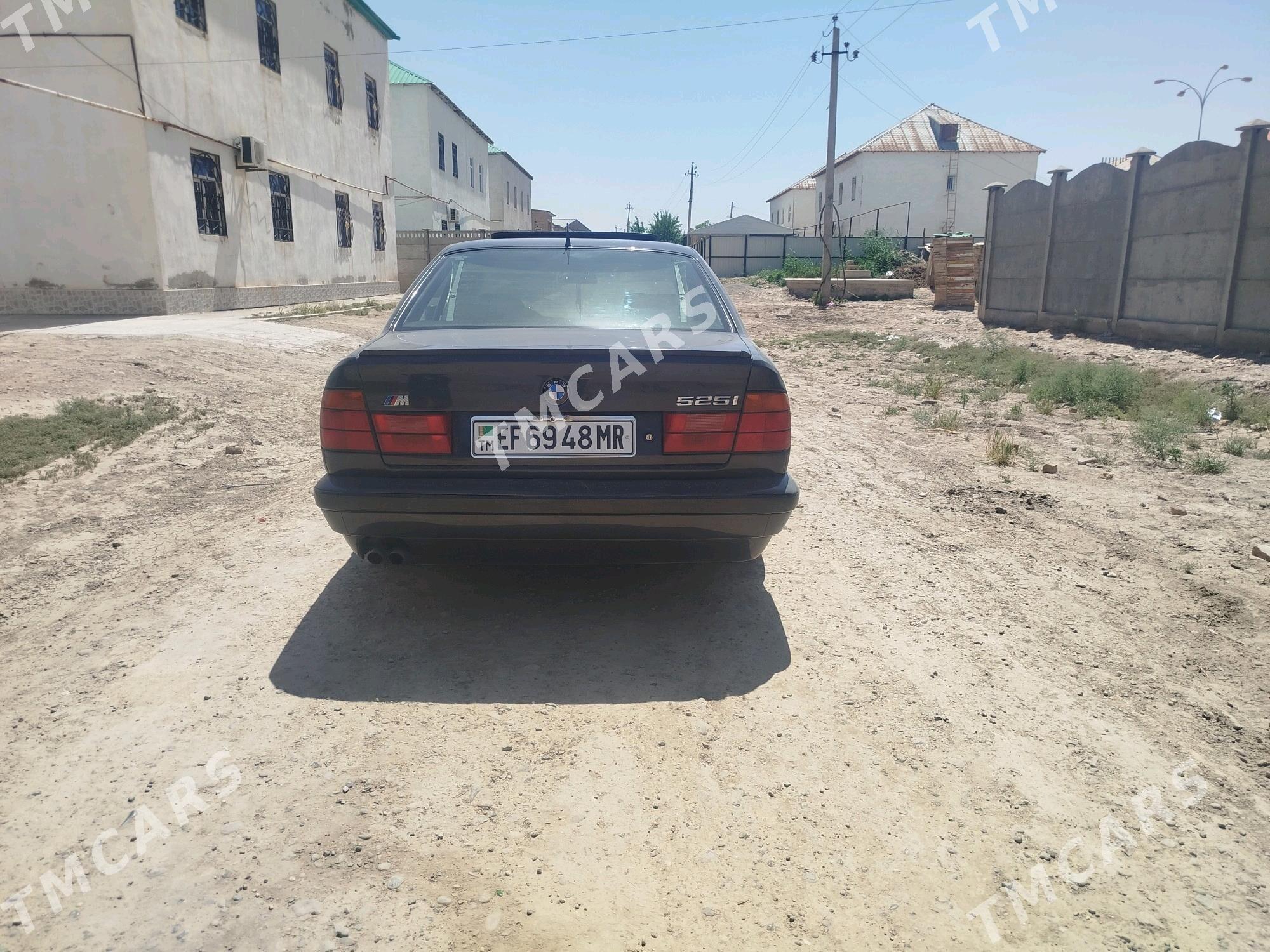BMW 525 1993 - 65 000 TMT - Мургап - img 6