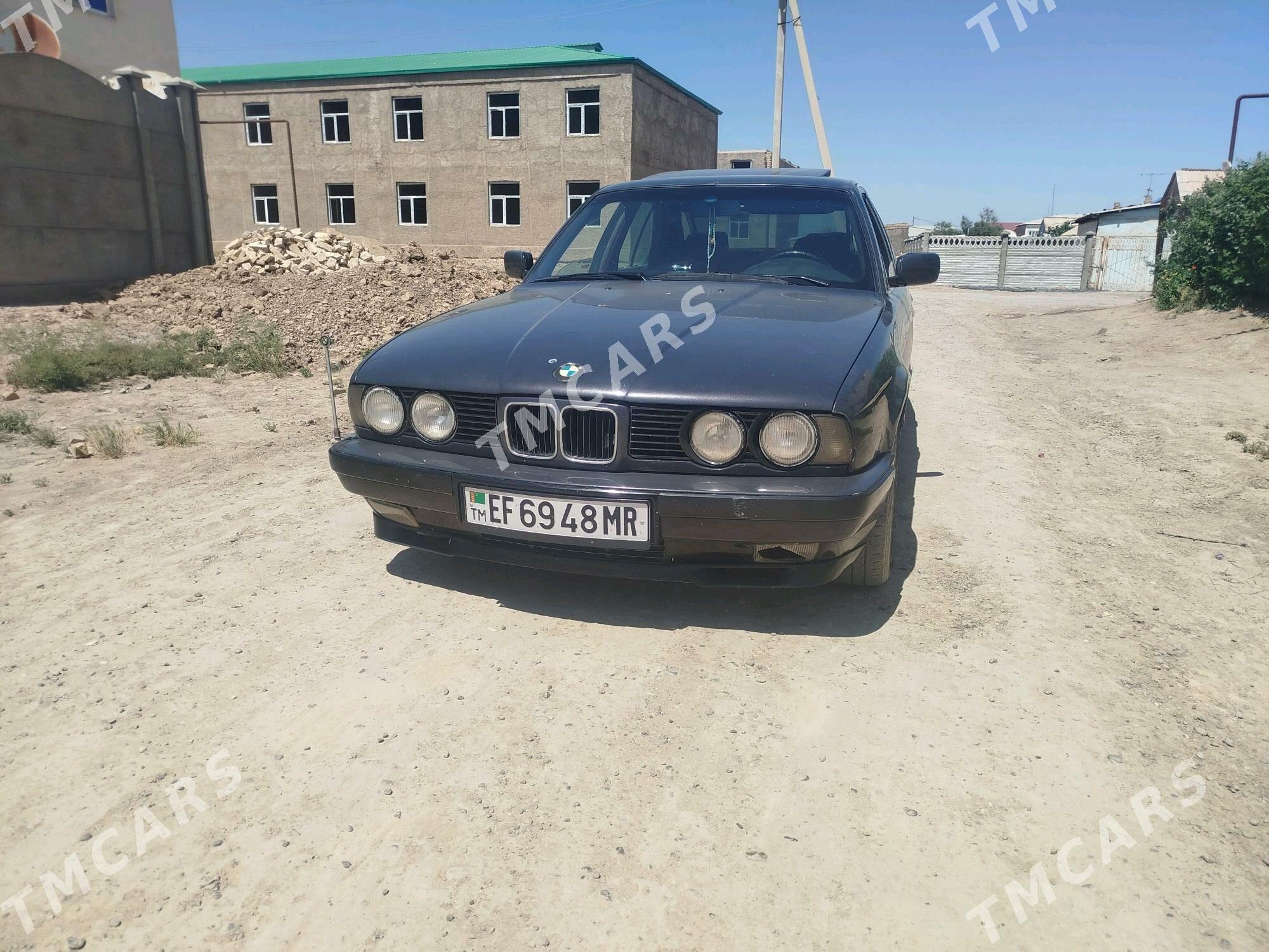 BMW 525 1993 - 65 000 TMT - Мургап - img 5