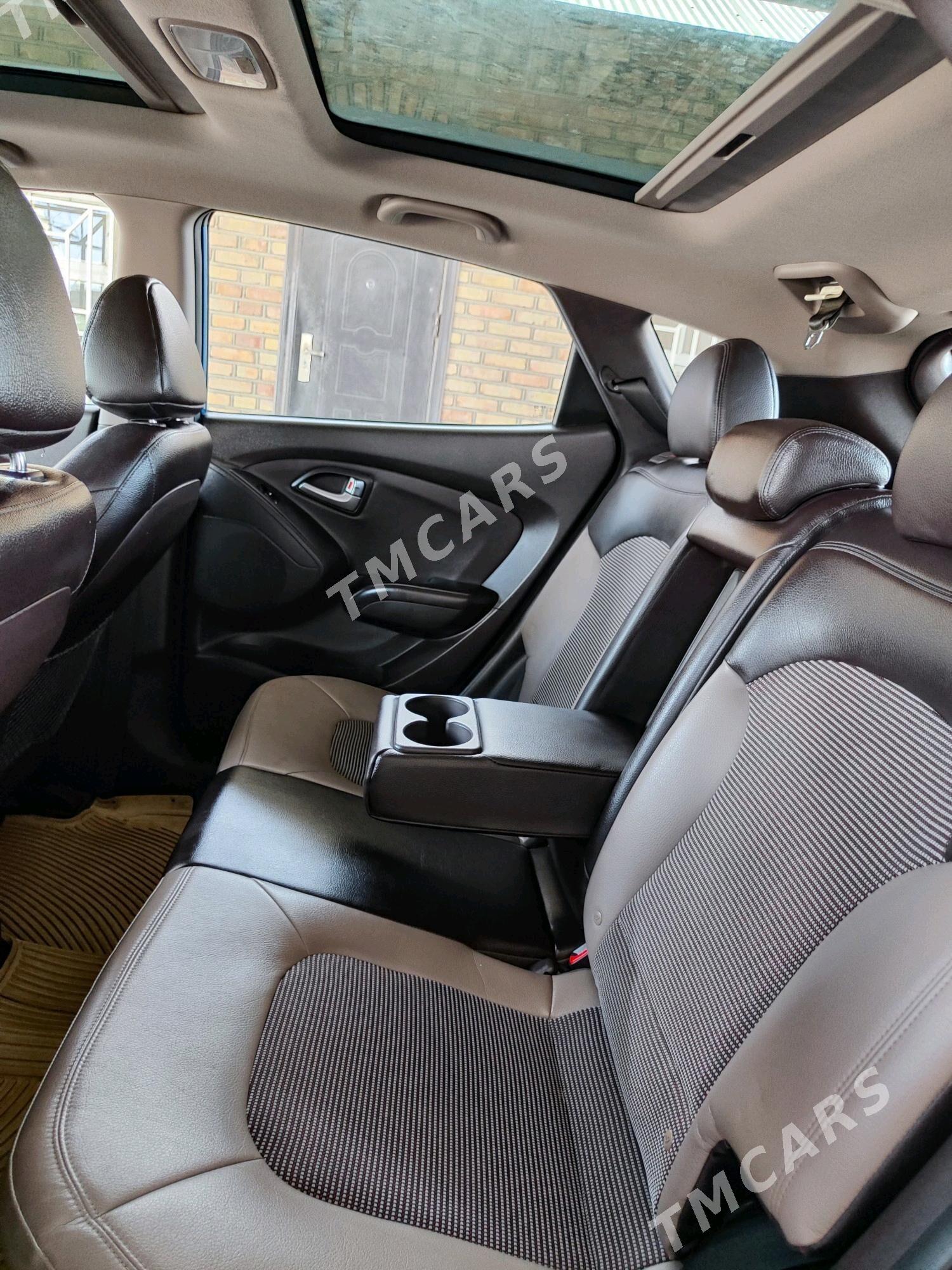 Hyundai IX35 2010 - 160 000 TMT - Bäherden - img 3
