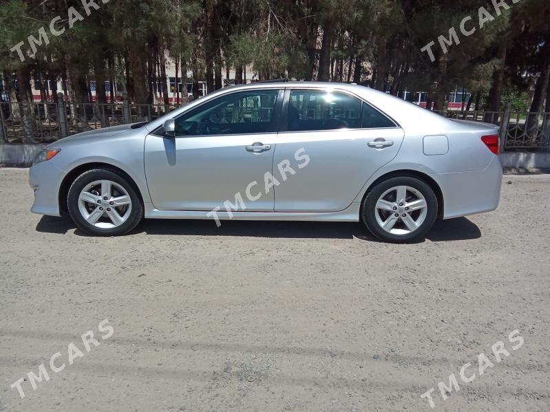 Toyota Camry 2013 - 250 000 TMT - Мары - img 8