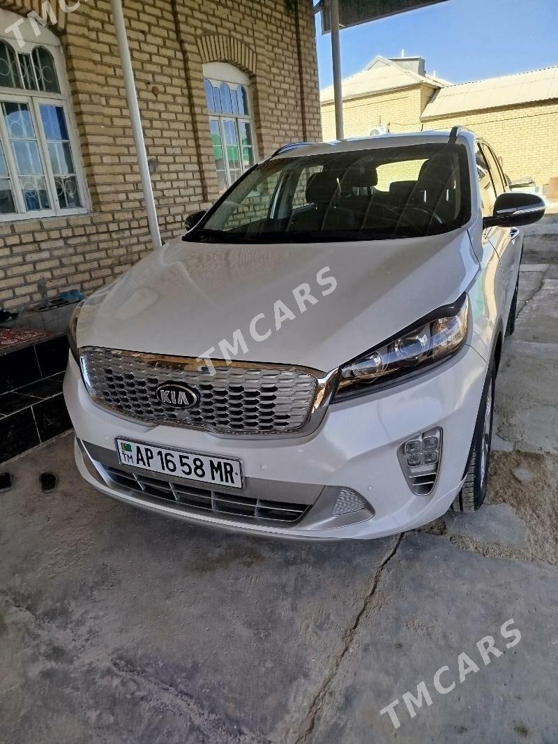 Kia Sorento 2019 - 270 000 TMT - Мары - img 3