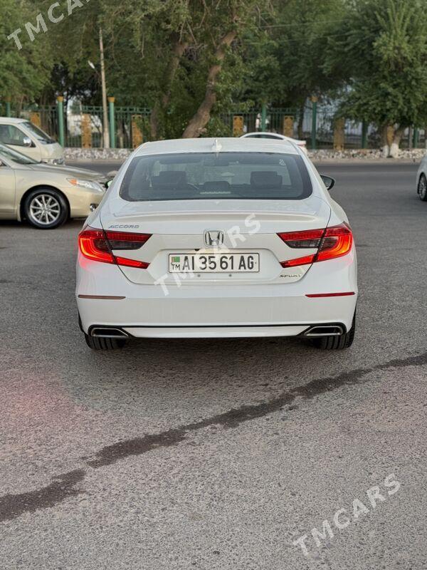 Honda Accord 2018 - 300 000 TMT - Мары - img 6