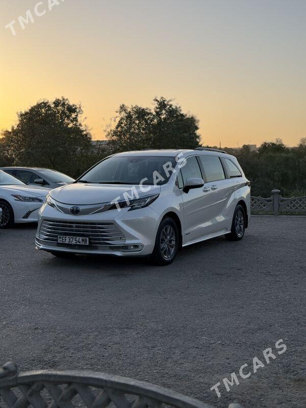 Toyota Sienna 2021 - 560 000 TMT - Мары - img 4