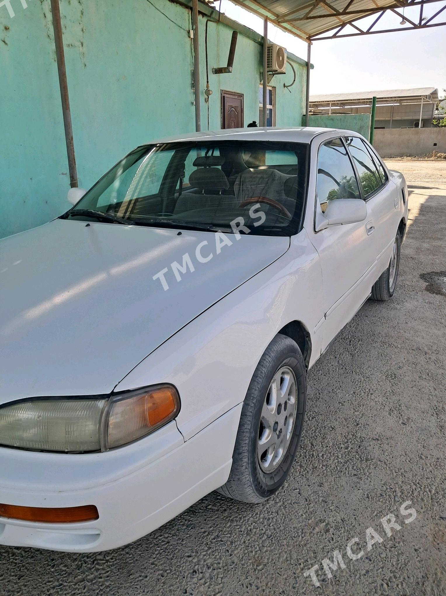 Toyota Camry 1995 - 75 000 TMT - Ýaşlyk - img 4