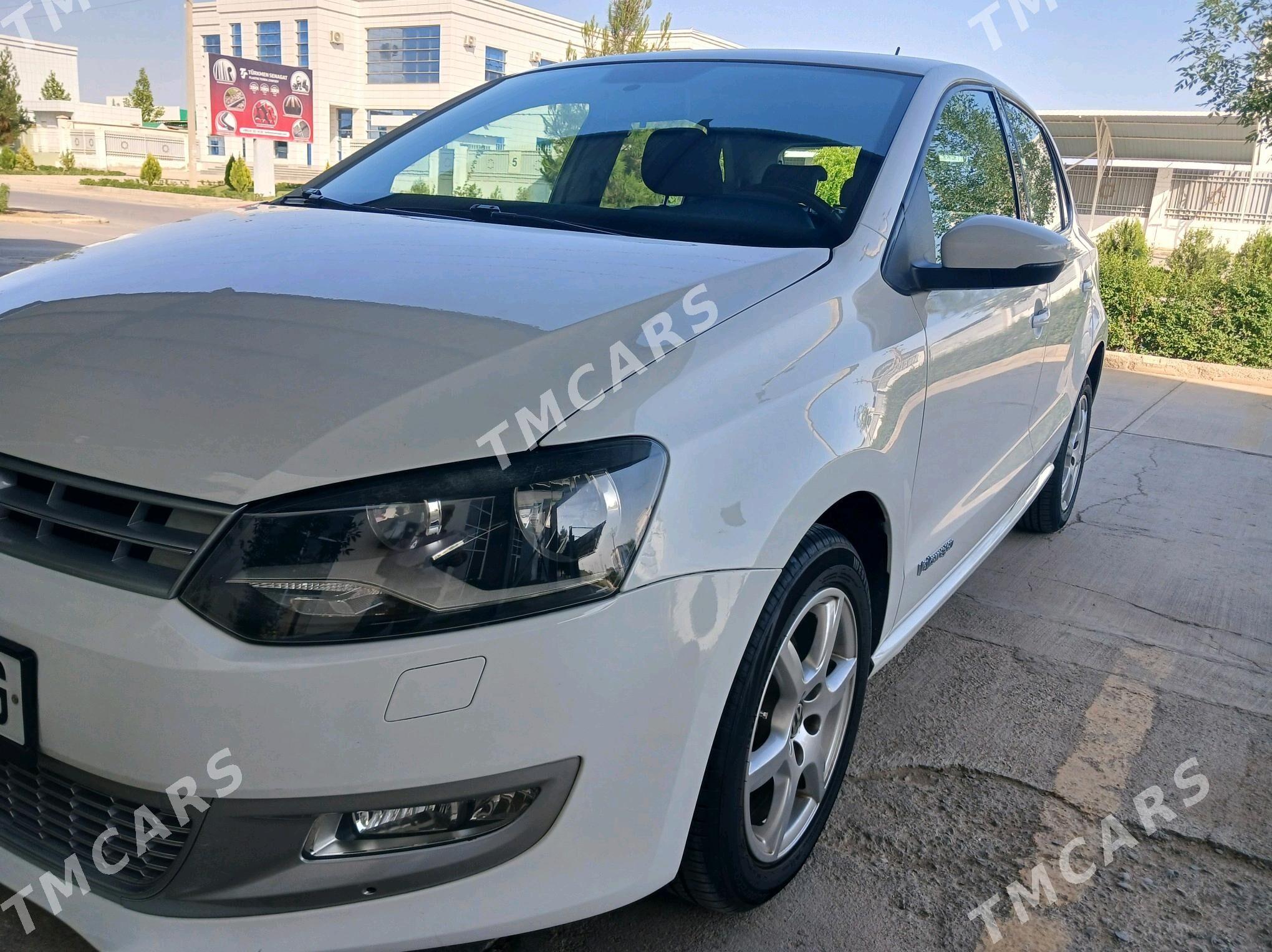 Volkswagen Polo 2010 - 120 000 TMT - Ашхабад - img 2