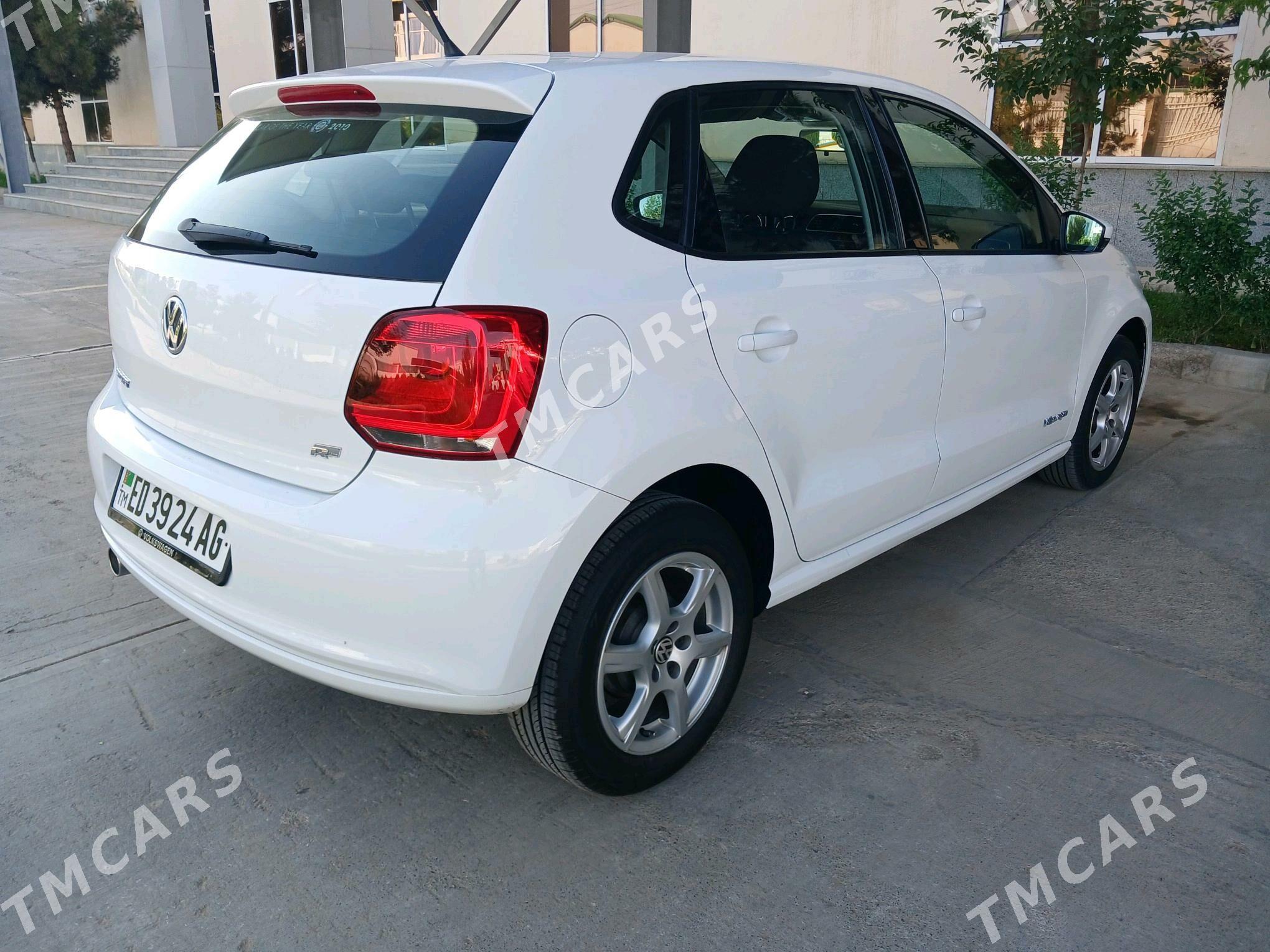 Volkswagen Polo 2010 - 120 000 TMT - Ашхабад - img 4