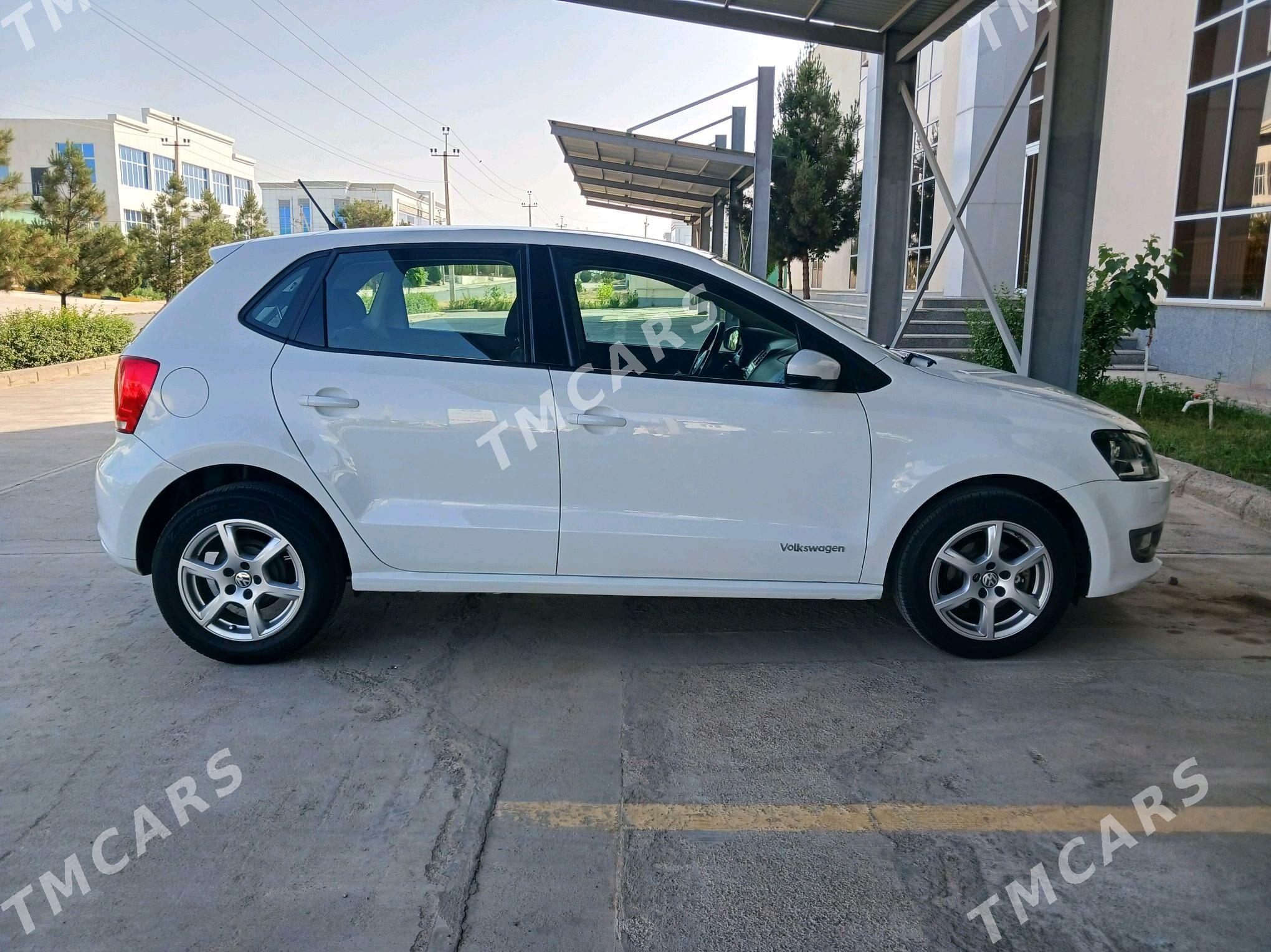 Volkswagen Polo 2010 - 120 000 TMT - Ашхабад - img 5