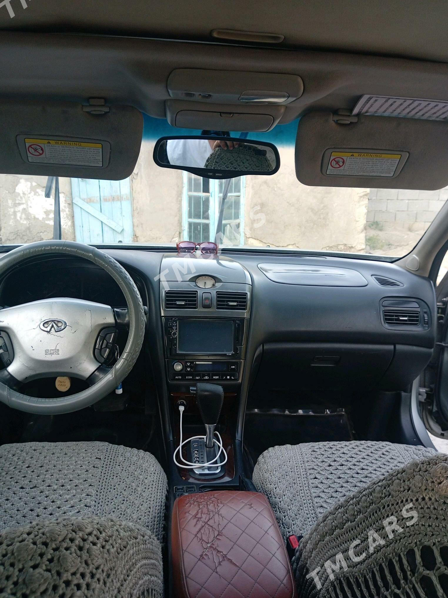 Infiniti I30 2000 - 60 000 TMT - Bäherden - img 4