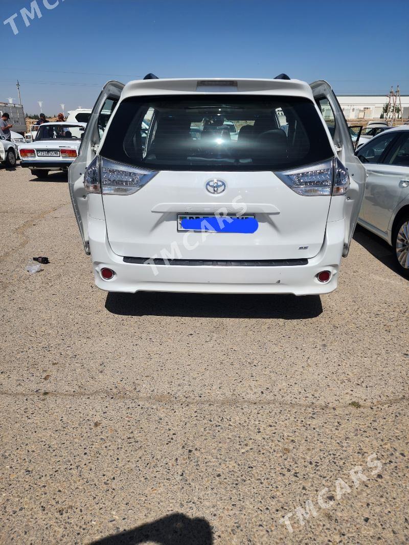 Toyota Sienna 2015 - 360 000 TMT - Mary - img 4