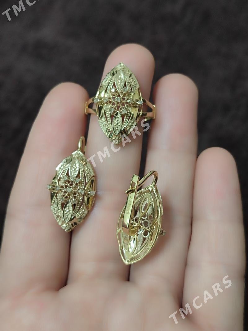 gyzyl kamplekt - Мир 2 - img 2