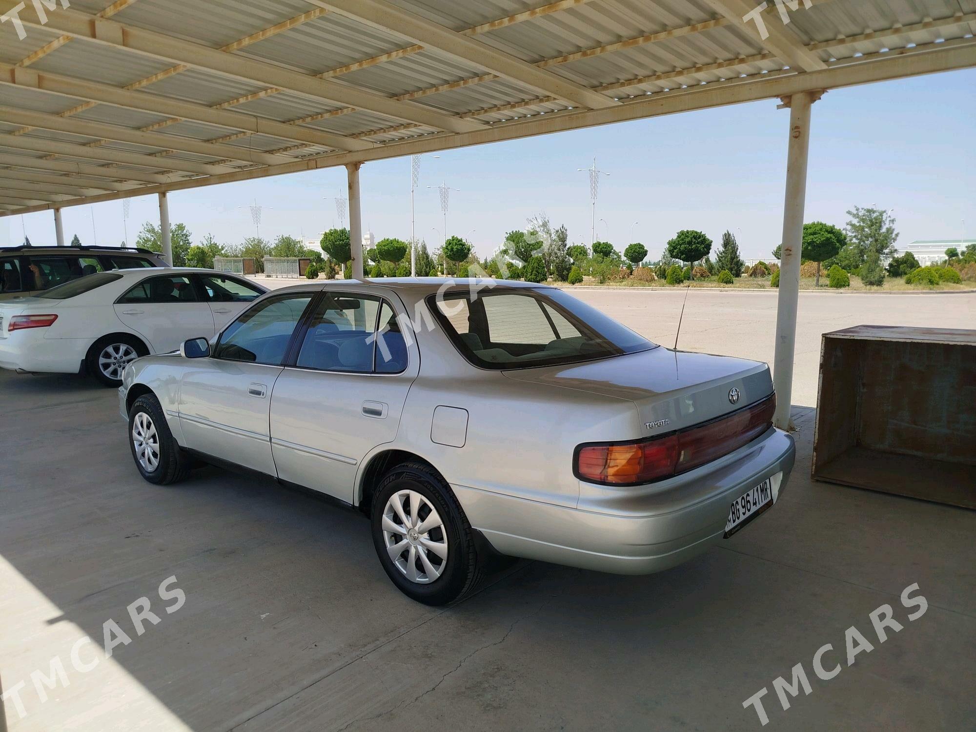 Toyota Camry 1994 - 89 000 TMT - Мары - img 6