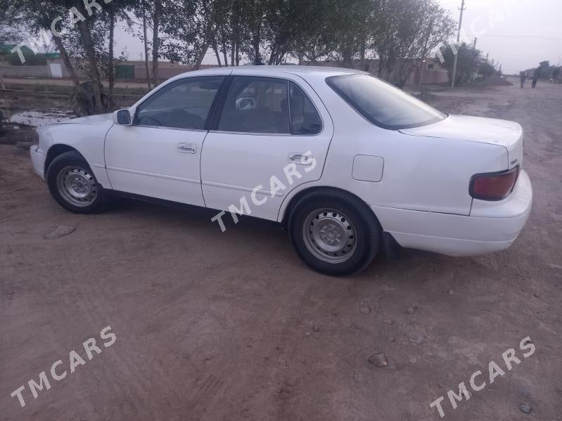 Toyota Camry 1995 - 67 000 TMT - етр. Туркменбаши - img 4