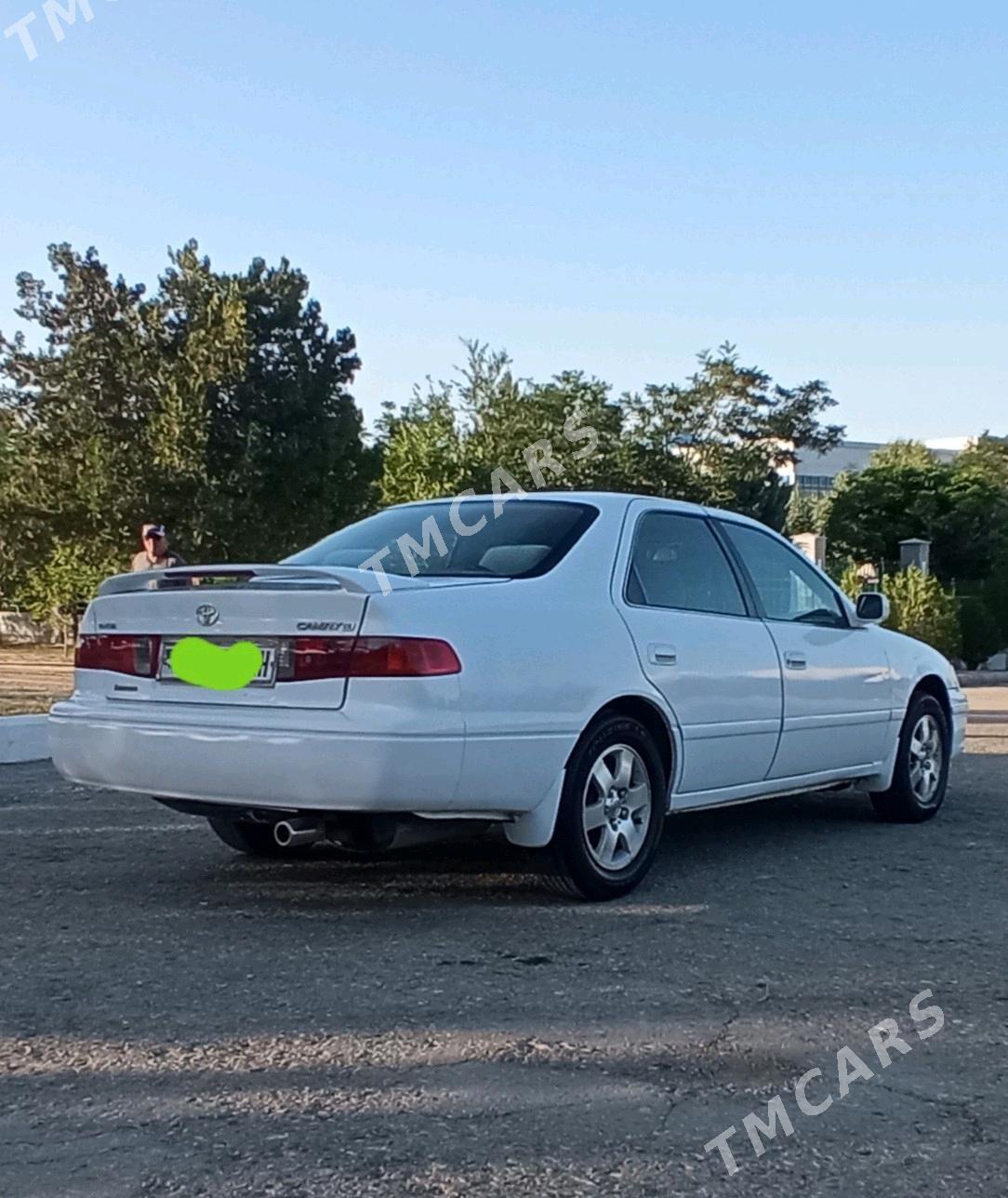 Toyota Camry 2000 - 120 000 TMT - Бахарден - img 5