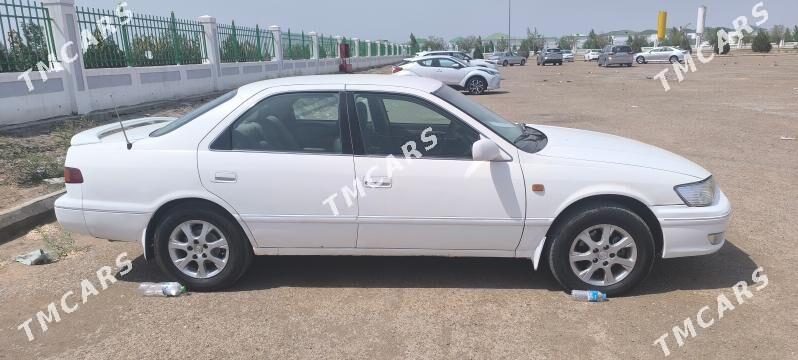 Toyota Camry 1999 - 125 000 TMT - Дашогуз - img 3