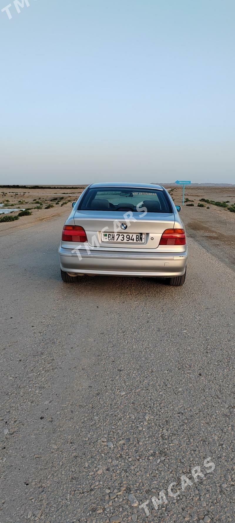 BMW E39 1997 - 110 000 TMT - Gumdag - img 4