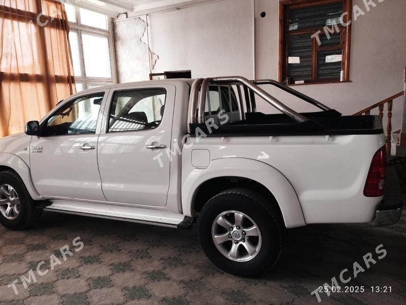 Toyota Hilux 2010 - 300 000 TMT - Туркменабат - img 2