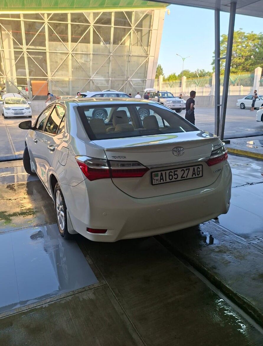 Toyota Corolla 2017 - 268 000 TMT - ул. Подвойского (Битарап Туркменистан шаёлы) - img 4