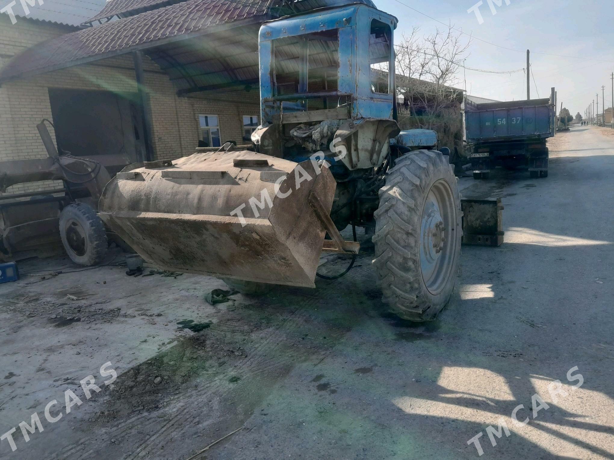 MTZ T-28 1984 - 50 000 TMT - Dänew - img 9