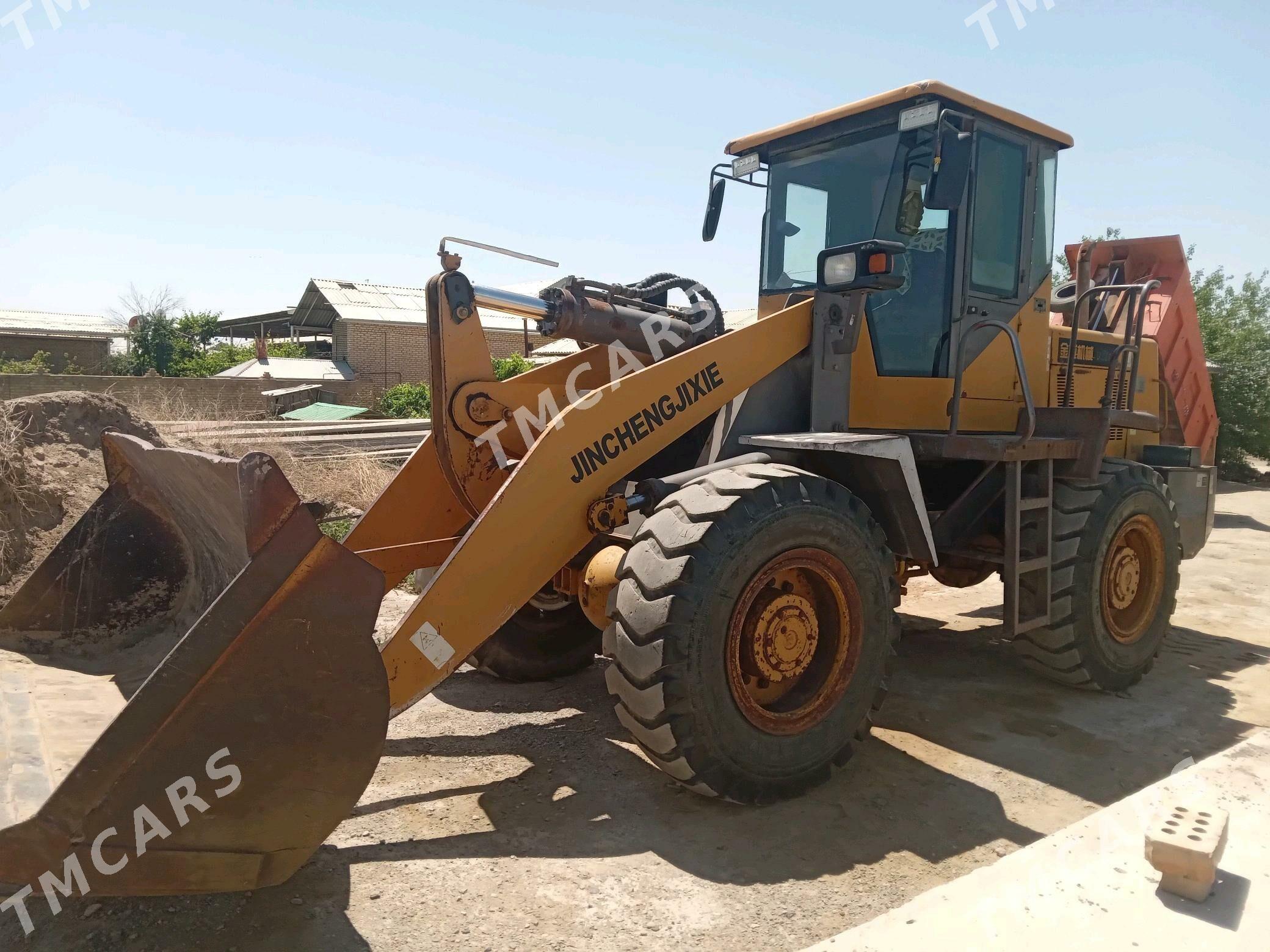 XCMG LW300F 2013 - 350 000 TMT - Мары - img 6