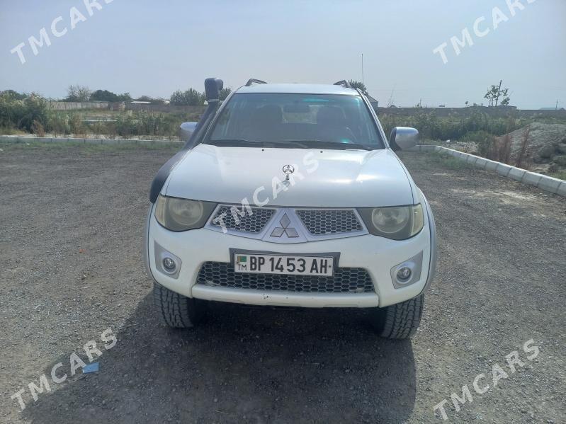 Mitsubishi L200 2011 - 250 000 TMT - Гёкдепе - img 5