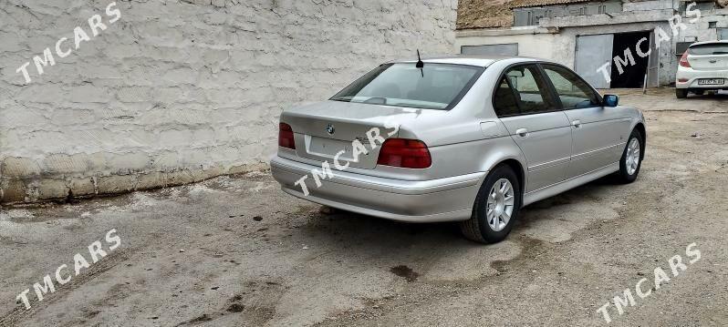 BMW E39 2000 - 90 000 TMT - Туркменбаши - img 1