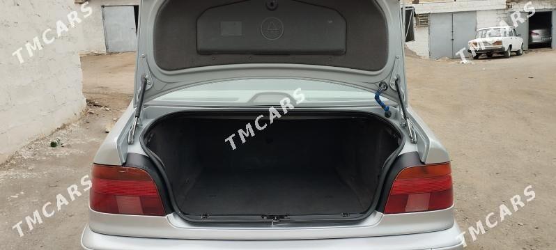 BMW E39 2000 - 90 000 TMT - Туркменбаши - img 4