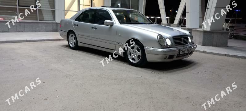 Mercedes-Benz E320 1999 - 105 000 TMT - Balkanabat - img 1