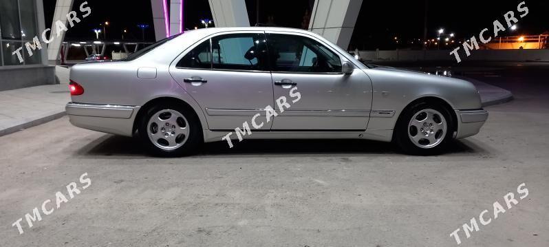 Mercedes-Benz E320 1999 - 105 000 TMT - Balkanabat - img 2