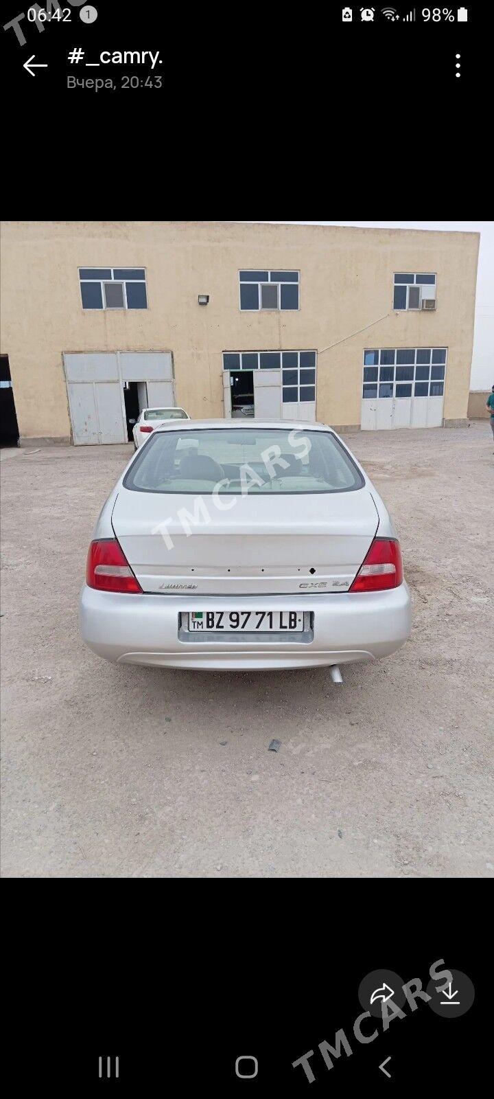 Nissan Altima 2001 - 31 000 TMT - Halaç - img 1