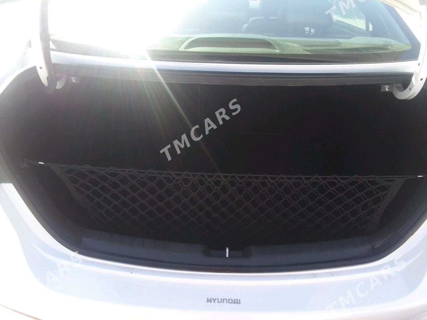 Hyundai Elantra 2017 - 178 000 TMT - Ашхабад - img 5