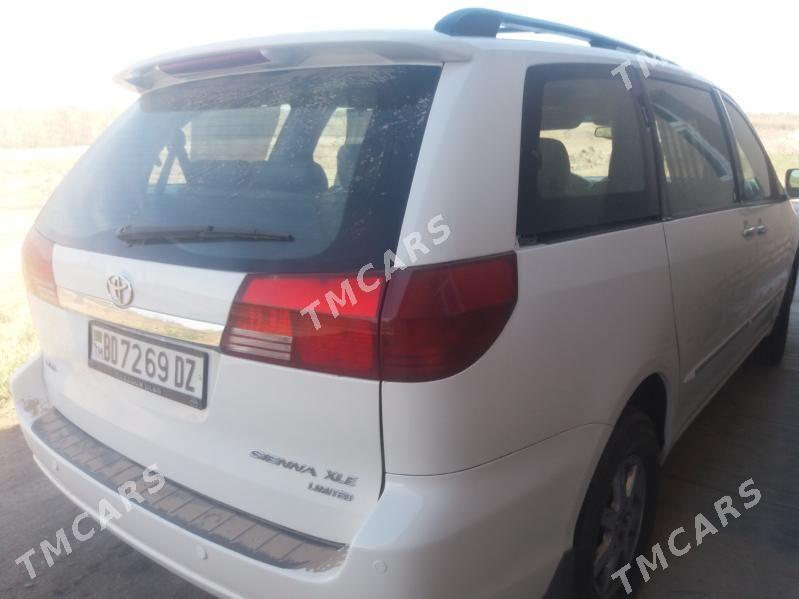 Toyota Sienna 2004 - 180 000 TMT - етр. Туркменбаши - img 2