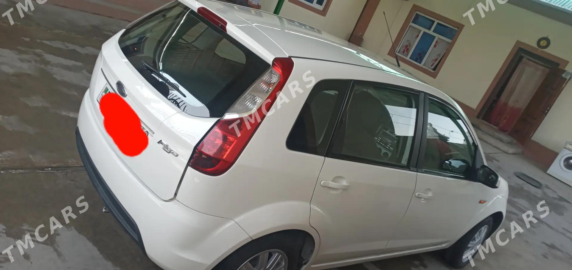 Ford Figo 2011 - 57 777 TMT - Bäherden - img 1