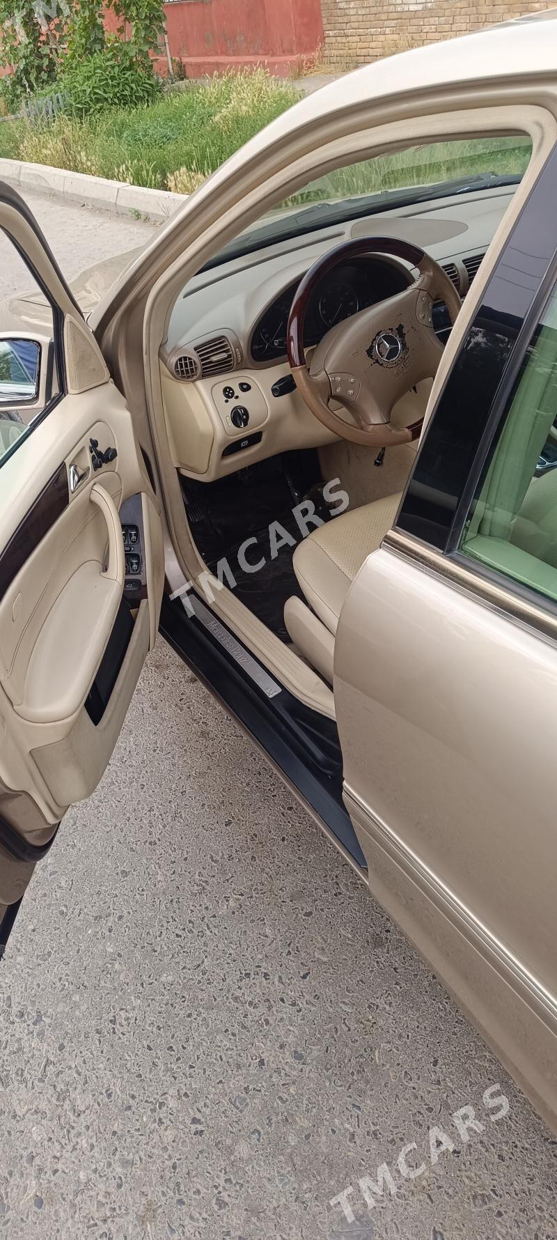 Mercedes-Benz C250 2004 - 120 000 TMT - Туркменабат - img 5