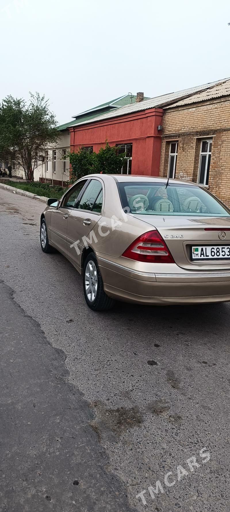 Mercedes-Benz C250 2004 - 120 000 TMT - Туркменабат - img 6