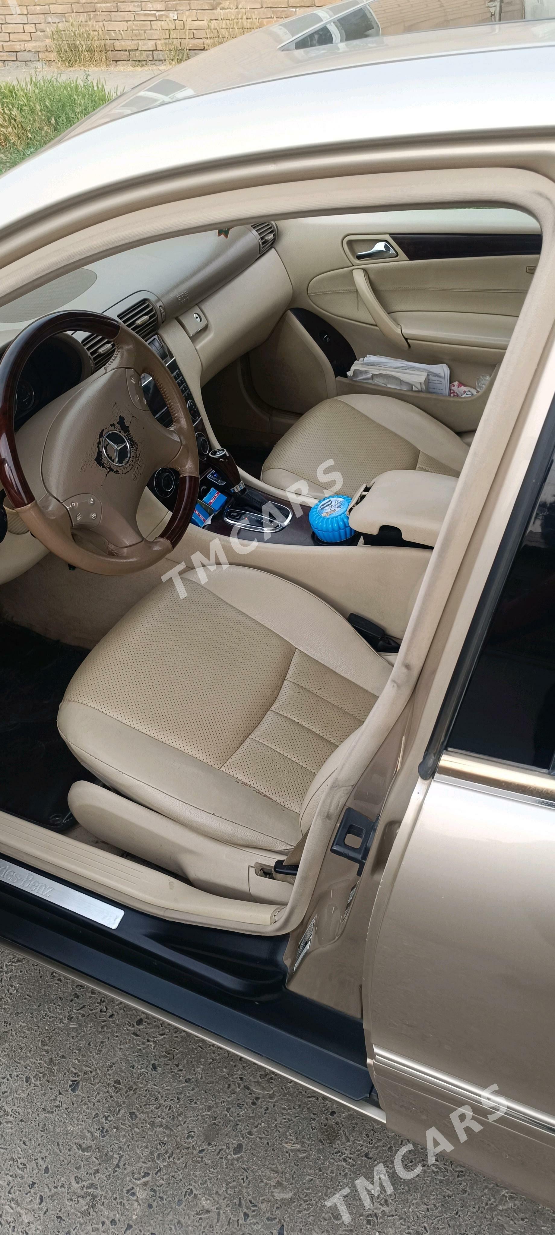 Mercedes-Benz C250 2004 - 120 000 TMT - Туркменабат - img 7