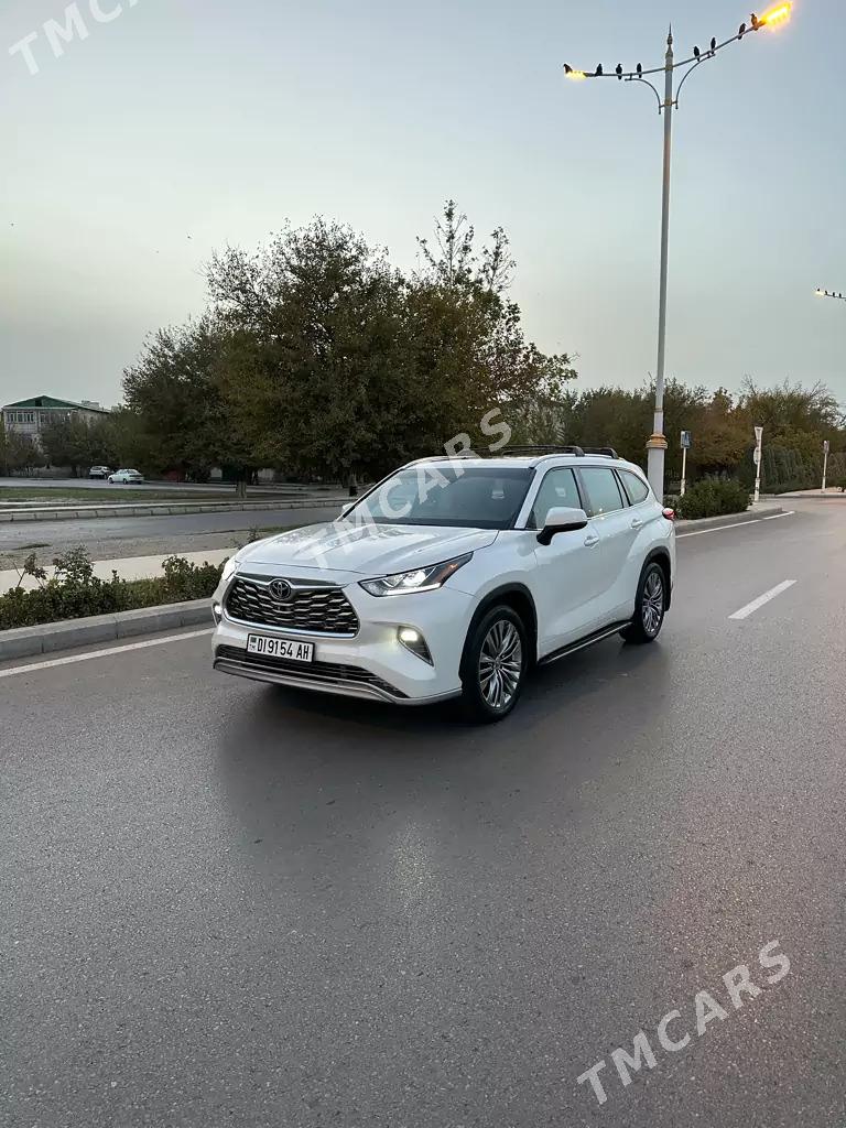 Toyota Highlander 2022 - 595 000 TMT - Bedew - img 3