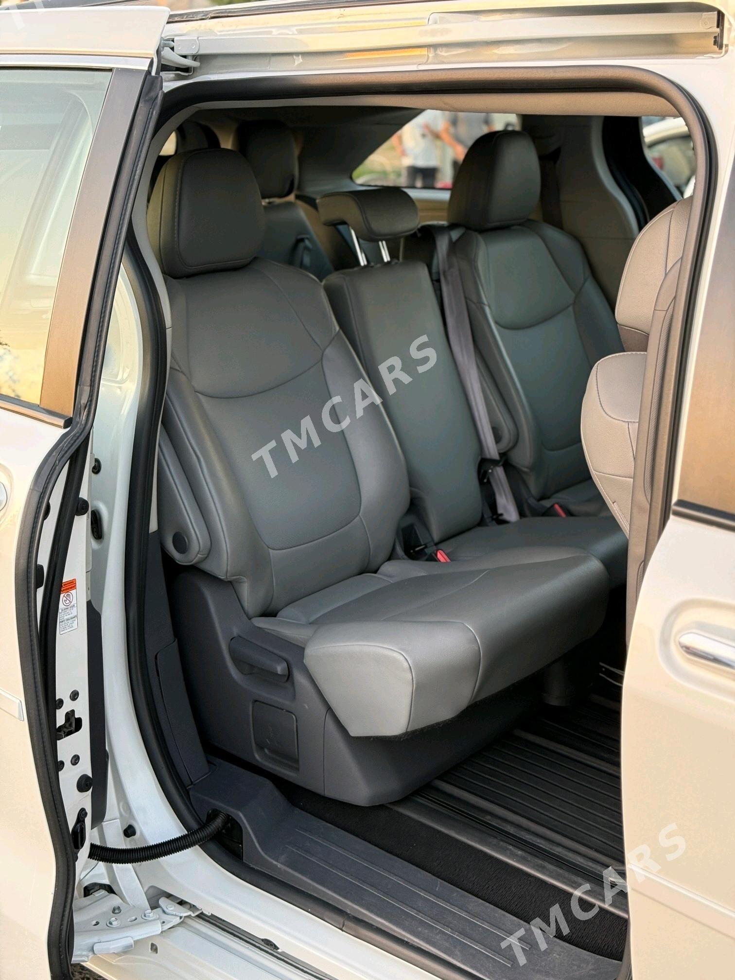 Toyota Sienna 2021 - 560 000 TMT - Mary - img 5