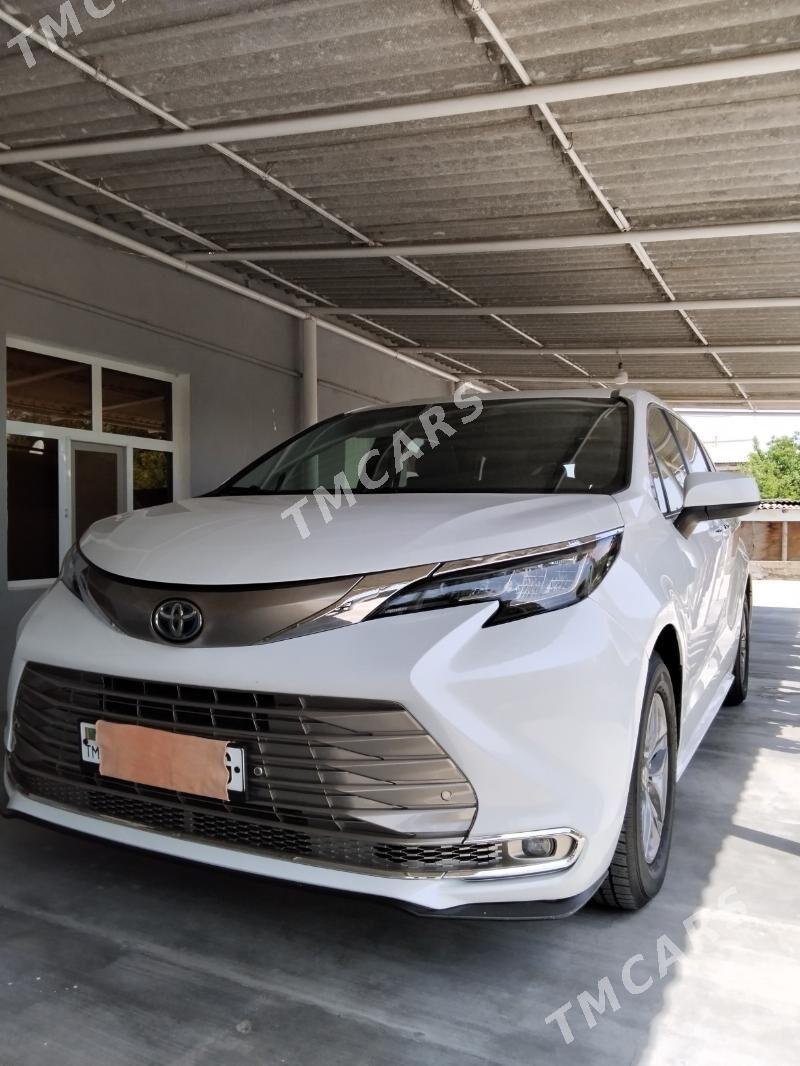 Toyota Sienna 2021 - 525 000 TMT - Aşgabat - img 1