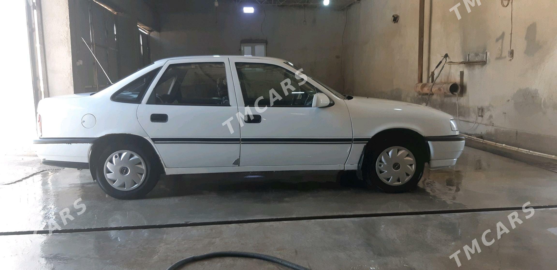 Opel Vectra 1991 - 25 000 TMT - Sakarçäge - img 1