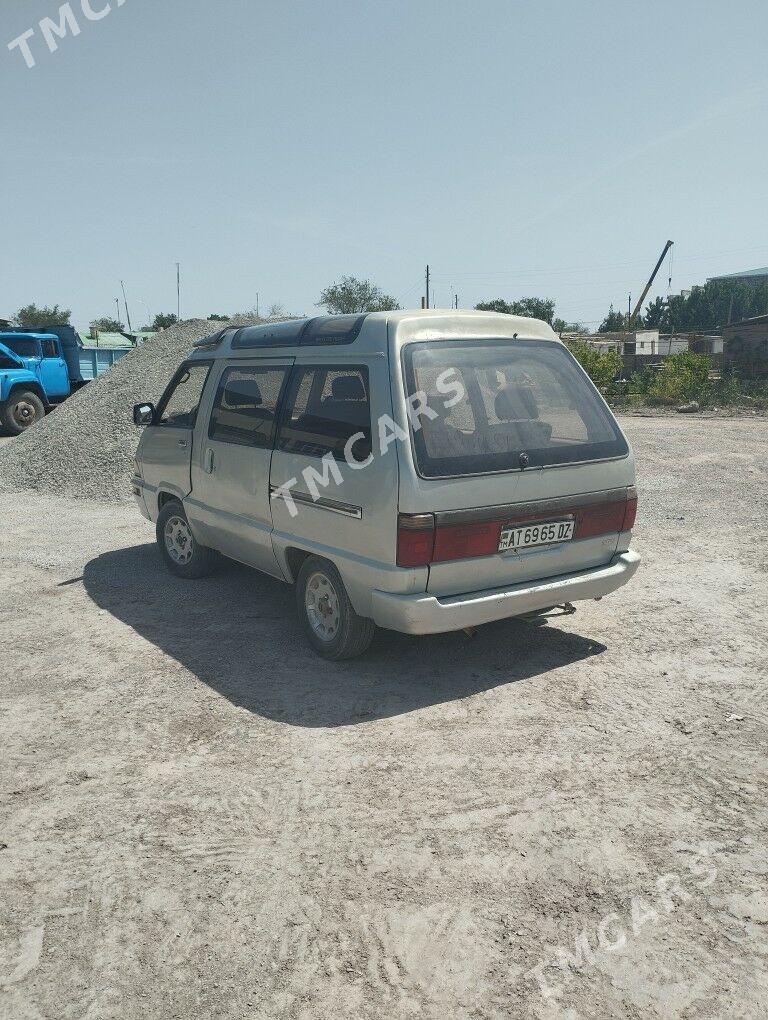Toyota Town Ace 1992 - 36 000 TMT - Şabat etr. - img 2