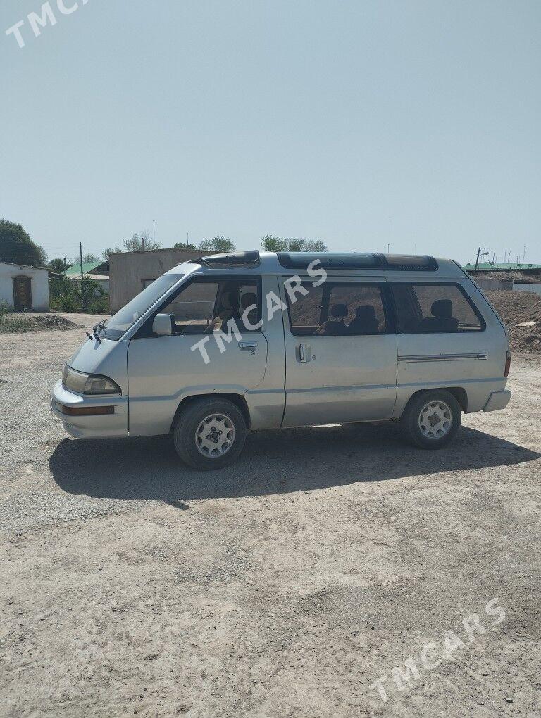 Toyota Town Ace 1992 - 36 000 TMT - Şabat etr. - img 1